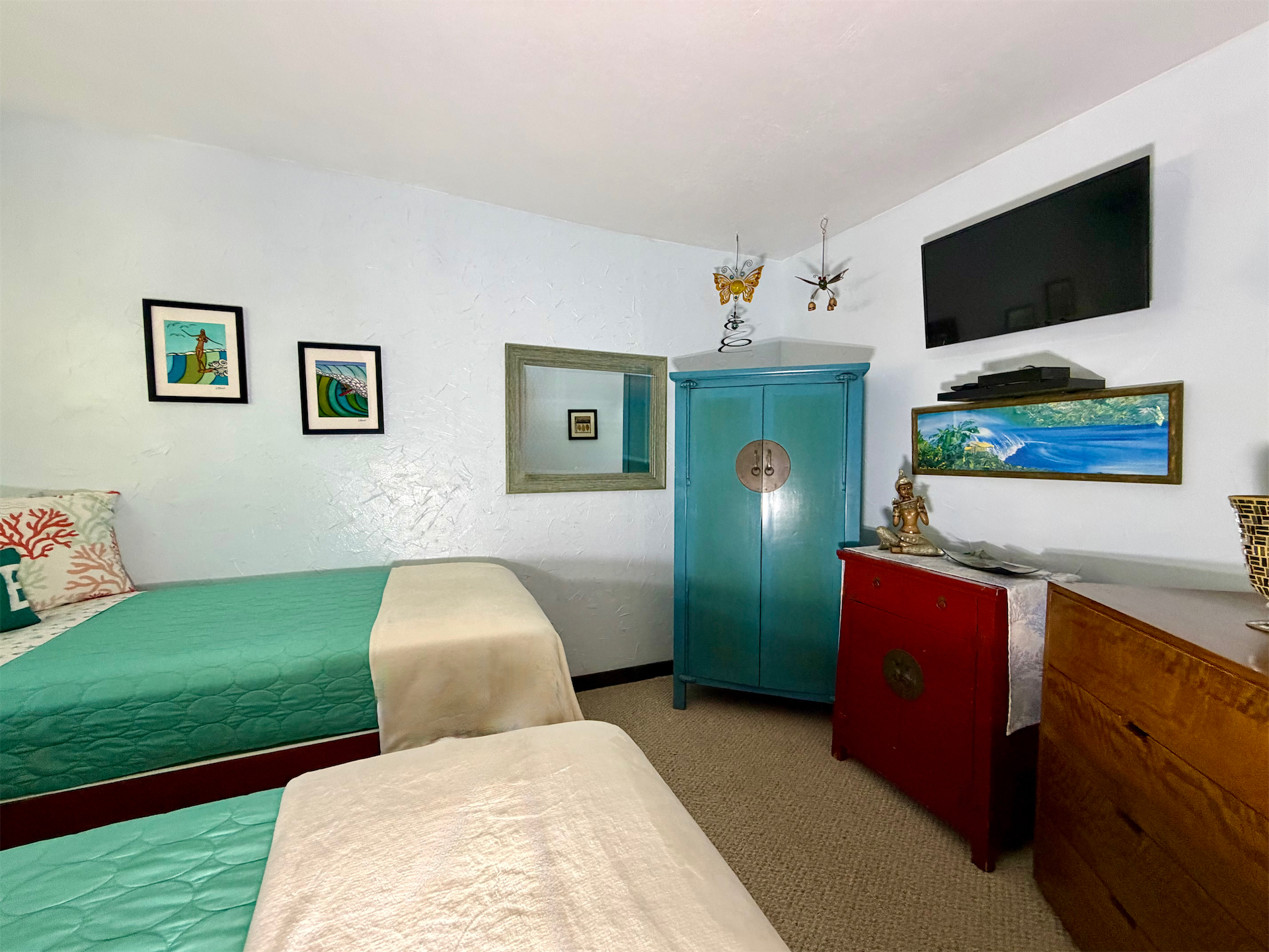 Interior of the Hibicus Room at Kalani Hawaii