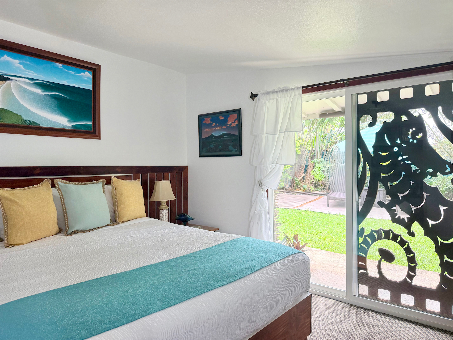 Interior of the Sunrise Sunset Master Studio at Kalani Hawaii